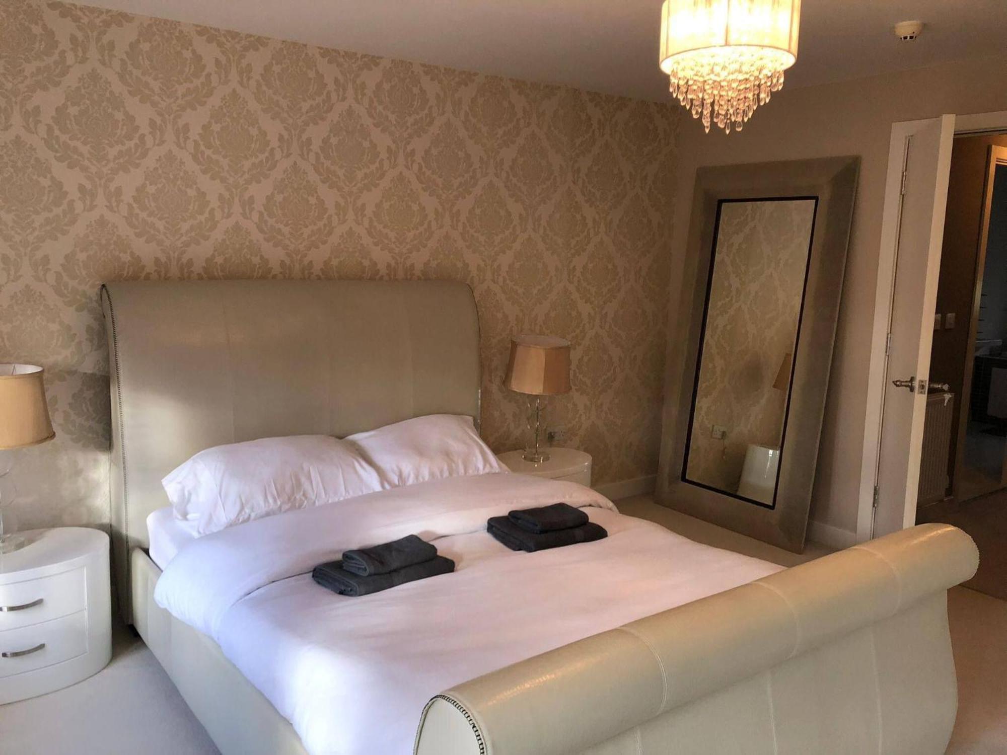 In Guest - Cozy Guest With Shared Facilities Guest house Sheffield